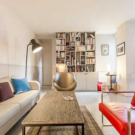 Modern Chic For 4 Near Eiffel Tower Viala
